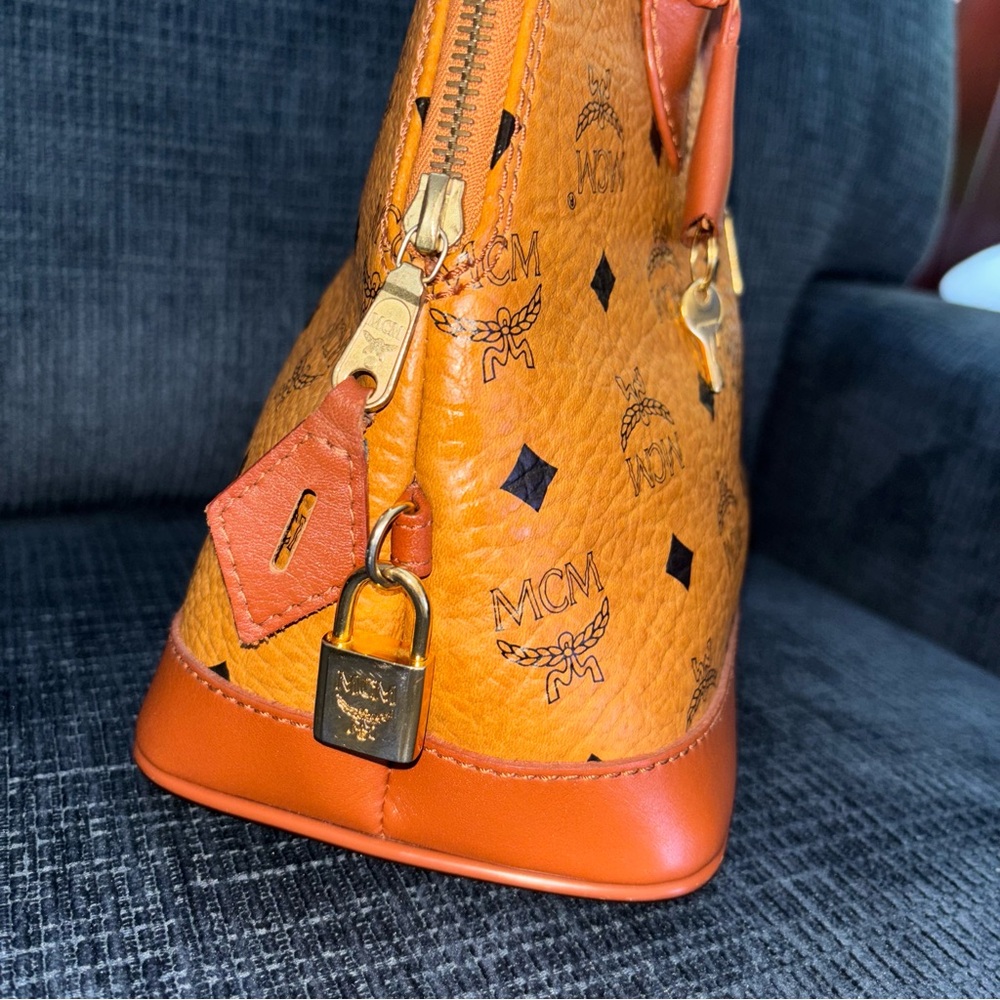 MCM cognac alma handbag - Picture 5 of 11